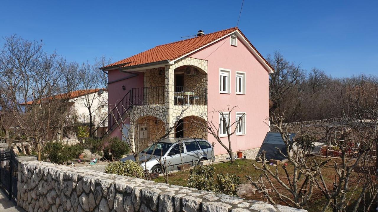 Apartments Roses Dobrinj Exterior photo
